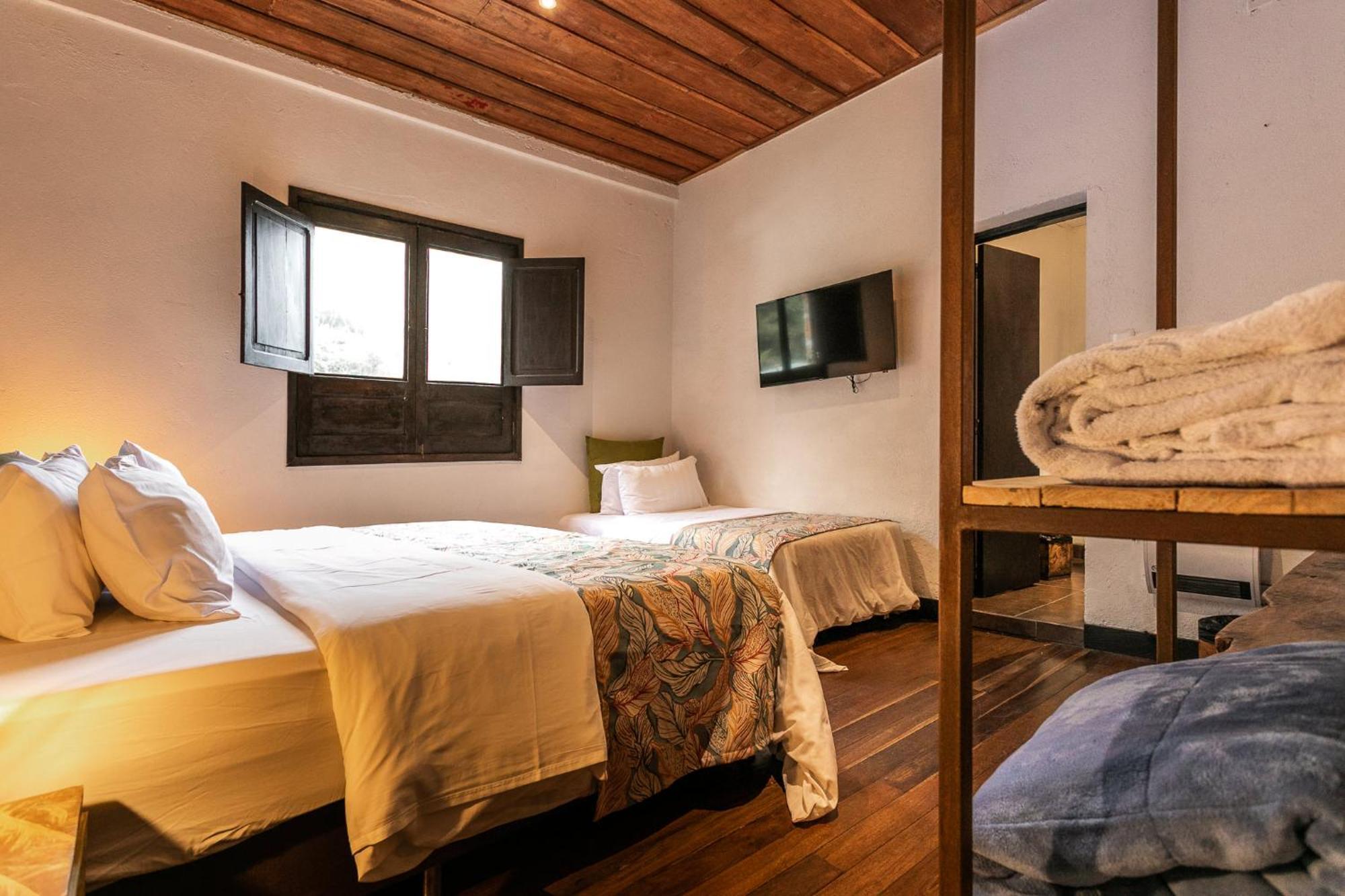 Hotel Termales Del Ruiz Gallinazo  Rom bilde